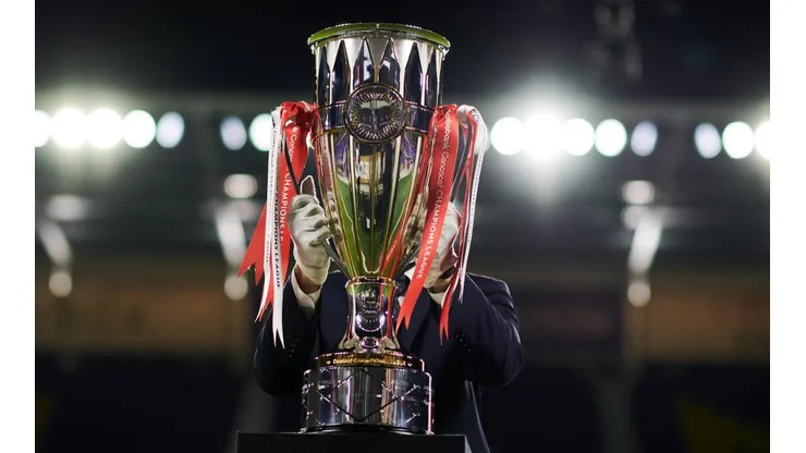 Trofeo de la Liga de Campeones Concacaf.