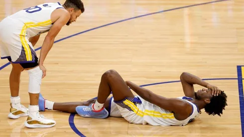 Stephen Curry y James Wiseman