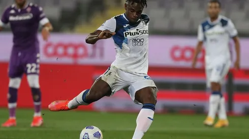 Con Duvan Zapata como protagonista Atalanta ganó y pelea por la clasificación a Champions