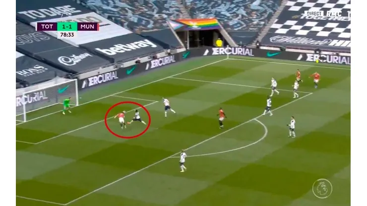 Ahora sí: Cavani tuvo venganza y con una palomita espectacular puso el 1 a 2
