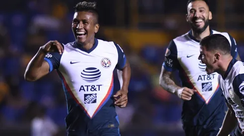 Pedro Aquino, América