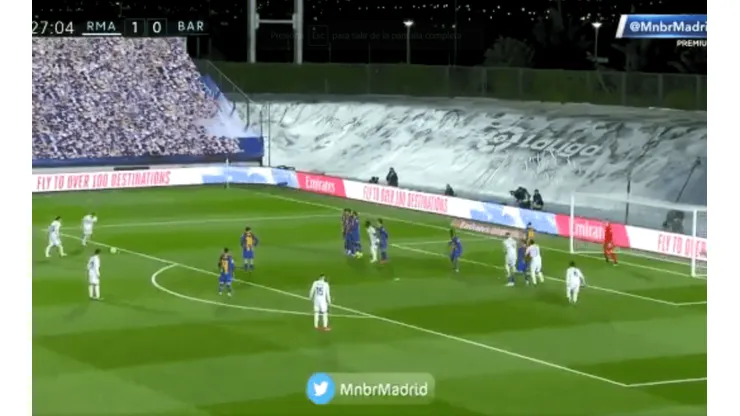 Tiro libre de Toni Kroos y segundo de Real Madrid.