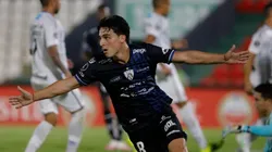 El festejo de Lorenzo Faravelli en uno de los tantos.