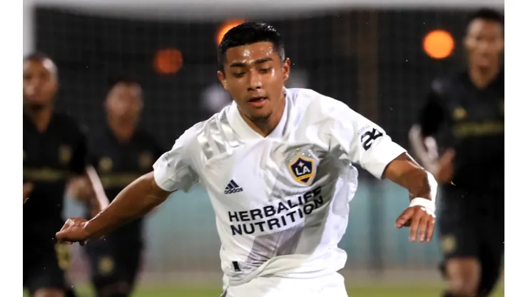 Julián Araujo, lateral de Los Angeles Galaxy