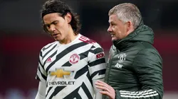 Edinson Cavani junto a Ole Gunnar Solskjaer.