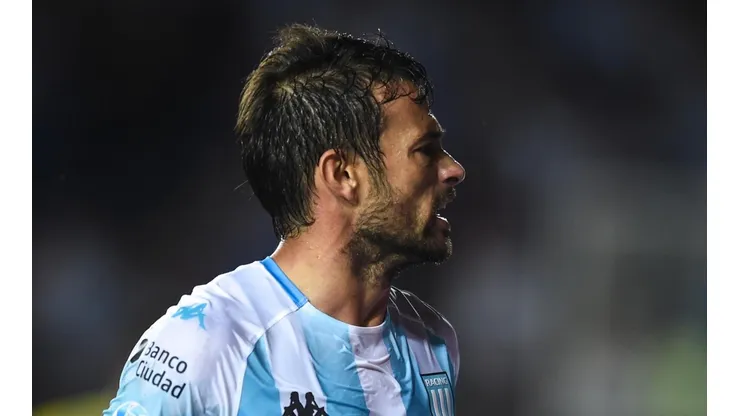 Racing confirmó que Cvitanich tiene COVID-19 a un día del Clásico