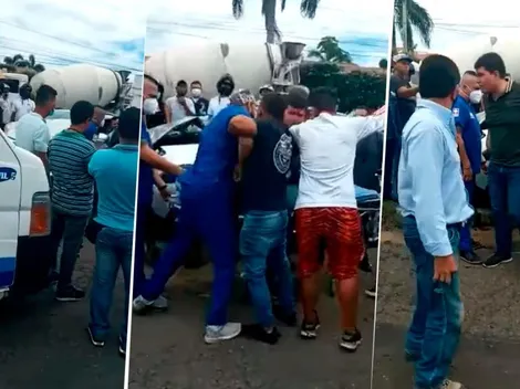 Paramédicos se 'agarraron' por un herido, se aburrió, se paró de la camilla y se fue