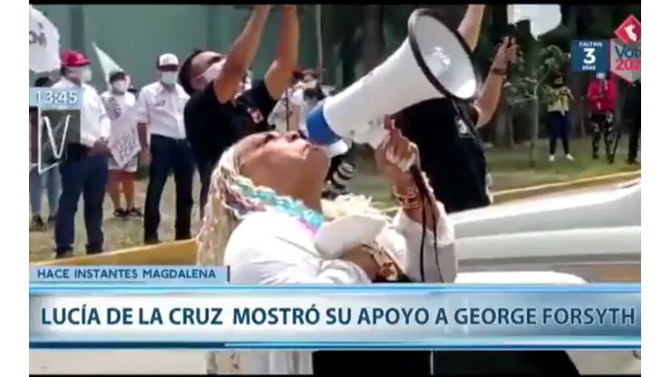 Lucía de la Cruz es una cantante reconocida de música criolla.