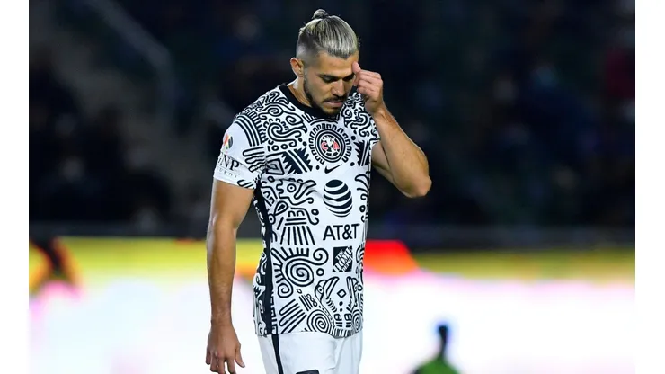 Henry Martín, afuera del duelo con Tigres UANL.