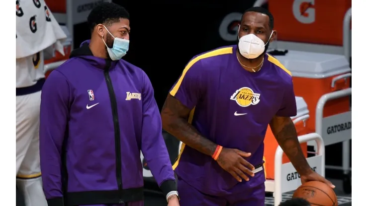 Anthony Davis y LeBron James