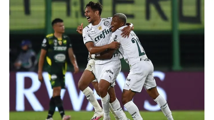Defensa fue mejor que Palmeiras, pero perdió como local en la ida de la Recopa
