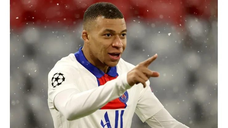 Bombazo de Pedrerol en El Chiringuito: "Mbappé jugará en el Real Madrid la próxima temporada"