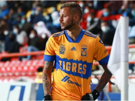 El agente del Diente López explotó contra el Tuca y ya le busca equipo