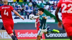 Navarro anotó un golazo de para León.