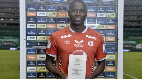 Simplemente hermoso: el curioso regalo que le hicieron a Adrián Ramos