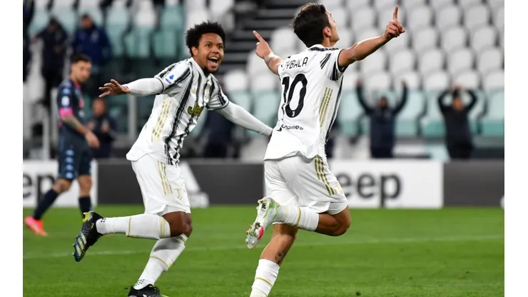 Weston McKennie y Paulo Dybala