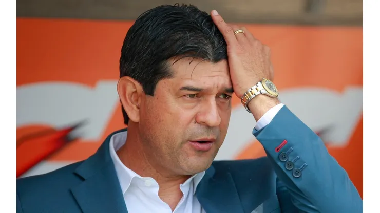Saturnino Cardozo eligió entre Funes Mori o Gignac.