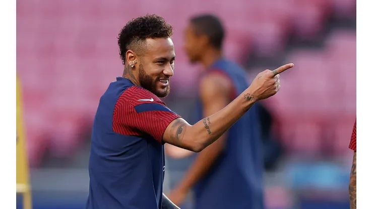 Si Neymar no renueva, al PSG le interesa Ousmane Dembélé