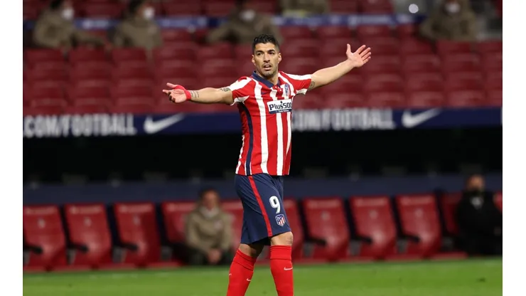Sufre Atlético Madrid: se desgarró Luis Suárez y será baja por varios partidos