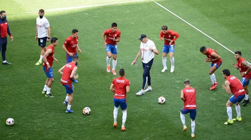 Chivas sin Gudiño y Macías en el XI titular.
