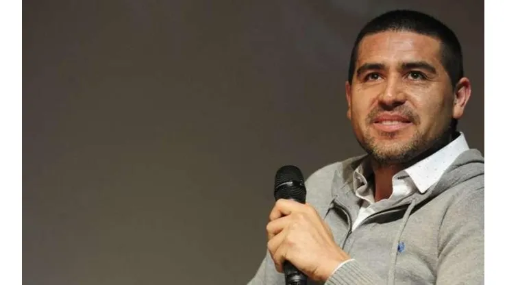 Se encontró a Riquelme, metió selfie y el look de Román volvió locos a los hinchas