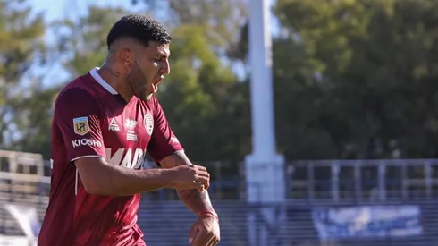 Facundo Pérez, la gran figura del partido.