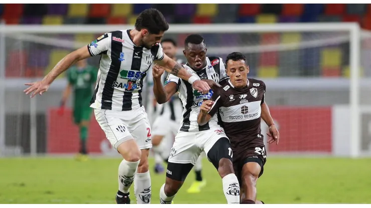 Platense sumó una victoria de Oro.