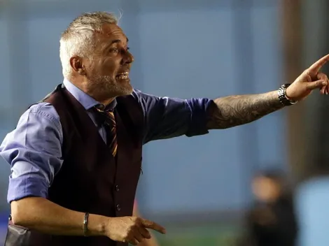 Rondina, DT de Arsenal, prometió bailar en calzoncillos si le gana a River