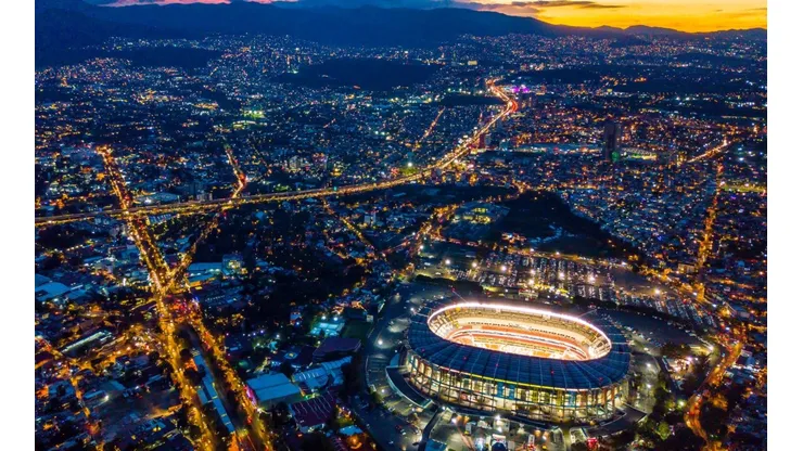El mítico Estadio Azteca desde las alturas de la Ciudad de México