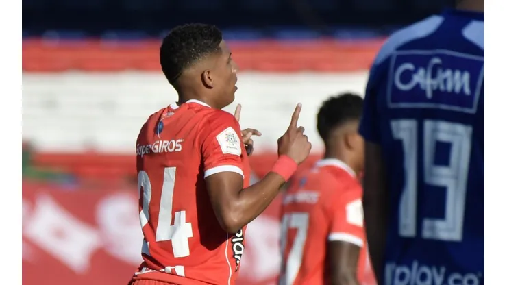 La hermosa foto de Yesus Cabrera y Luis Sánchez luego de la victoria a Millonarios