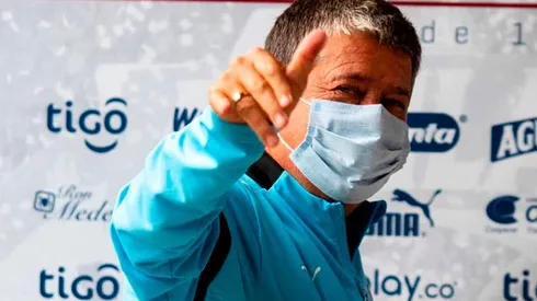 Preocupación en DIM: 'Bolillo' Gómez, positivo por Covid-19 y con síntomas