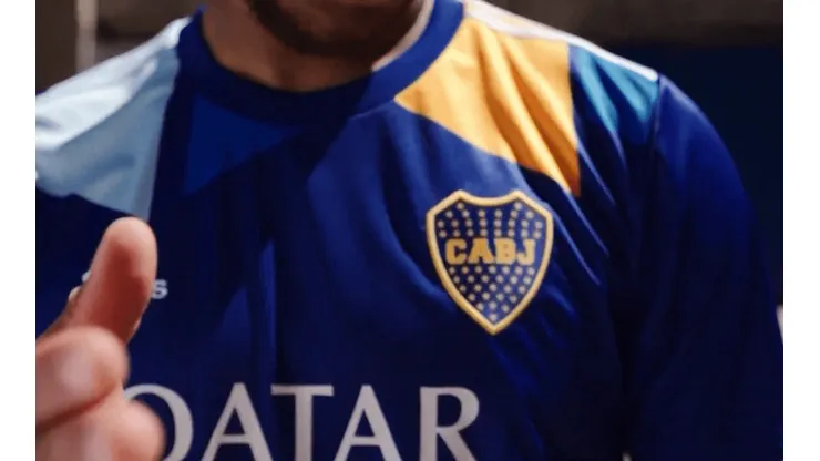 Fotos: Boca presentó su nueva camiseta y a los hinchas no les gustó nada