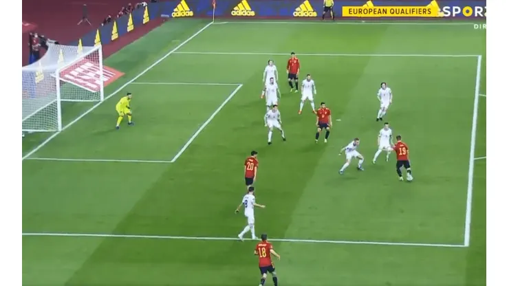 De dónde la colgó: el golazo de Dani Olmo en una baldosa para España