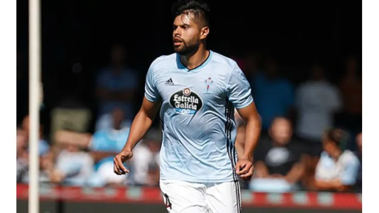 Néstor Araujo se lesionó, así lo anunció Celta de Vigo.