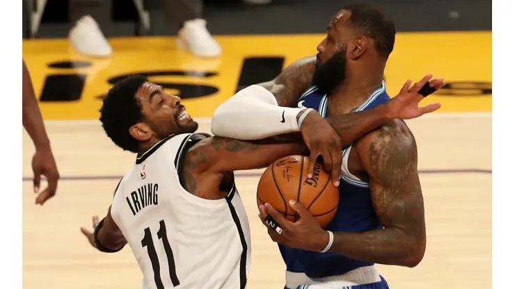 Kyrie Irving y LeBron James