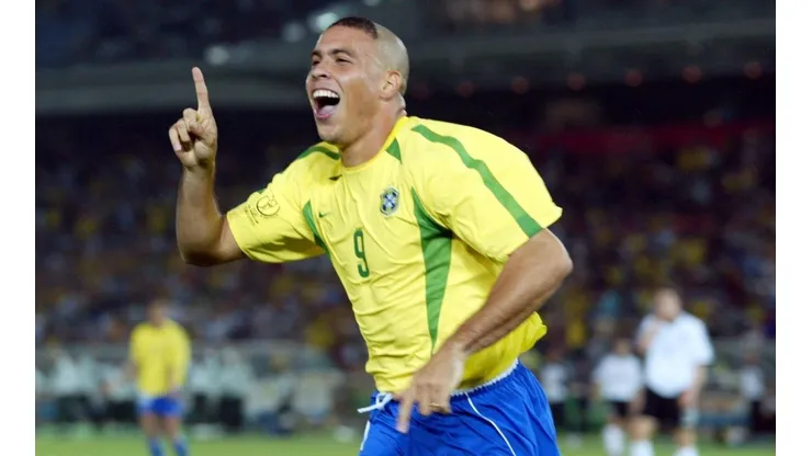 Ronaldo, goleador y figura del Mundial 2002.