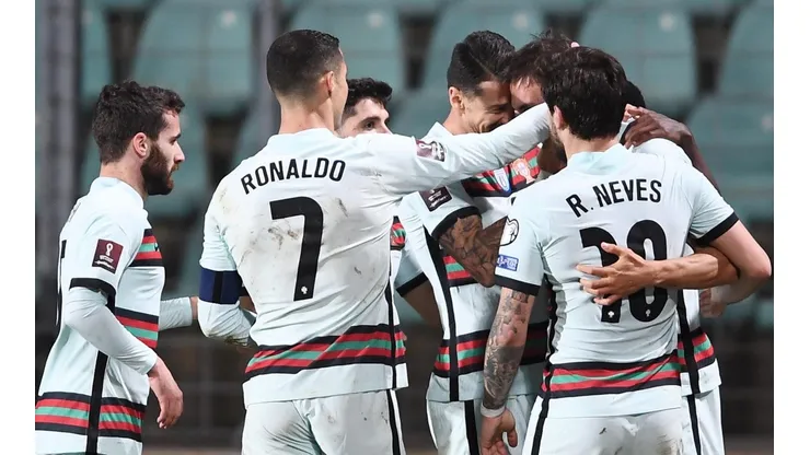 Luxemburgo dio lo sorpresa por 45': Portugal remontó, ganó y es líder
