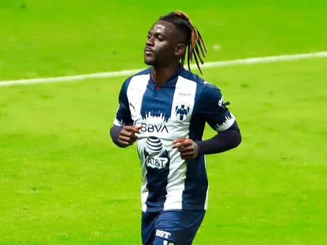 Aké Loba buscará ganarse la confianza de Javier Aguirre