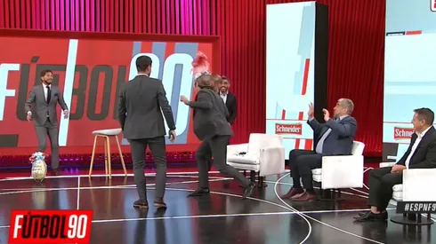 Video: Vignolo tiró el centro y Ruggeri rompió en pedazos un huevo de pascua