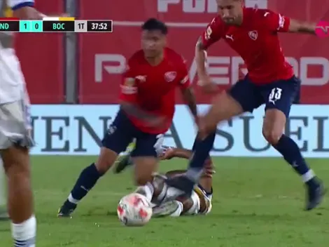 Lo pudo haber roto: Insaurralde pisó dos veces a Villa y ni siquiera vio la amarilla