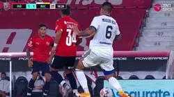 El pisotón de Marcos Rojo a Sebastián Palacios.