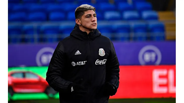 Alan Pulido podría ser titular con el Tri
