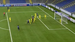Video: Maliy se hizo ante Francia un gol en contra muy difícil de entender