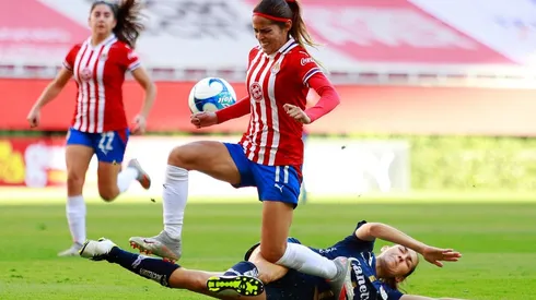 Chivas trolleó a América.