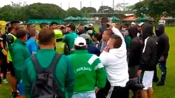 Hinchas invaden sede del Cali para insultar y agredir a jugadores del cuadro Azucarero.
