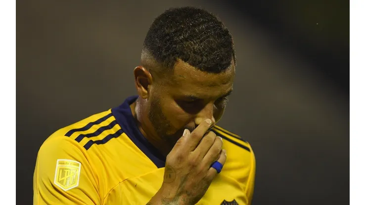 Cardona, fuera del clásico: Boca publicó la lista de concentrados