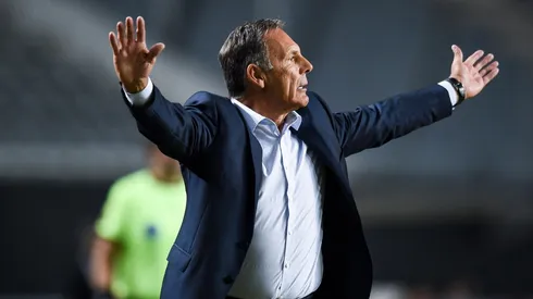 La reacción de Russo tras la cachetada de Fabra a Izquierdoz: qué les dijo