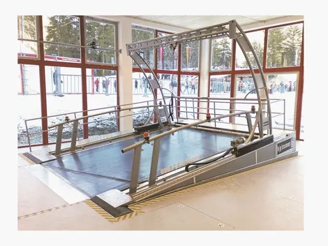 ¿Cómo es correr un WR sobre la cinta más grande del mundo?