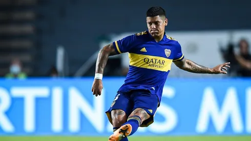 Rojo subió una foto con Zárate y un defensor del United le puso: "Patea tú"