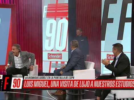 Video: apareció el doble de Luis Miguel en vivo y Ruggeri se puso como loco